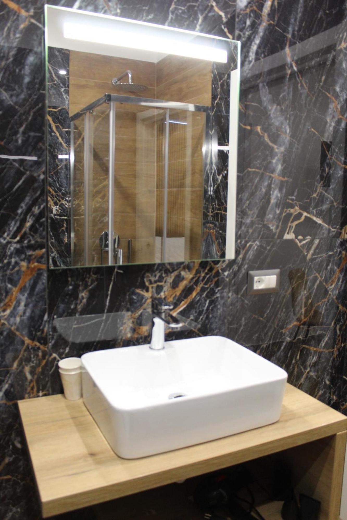 Blackwoody Contemporary Rooms - Napoli Centro Storico Екстер'єр фото